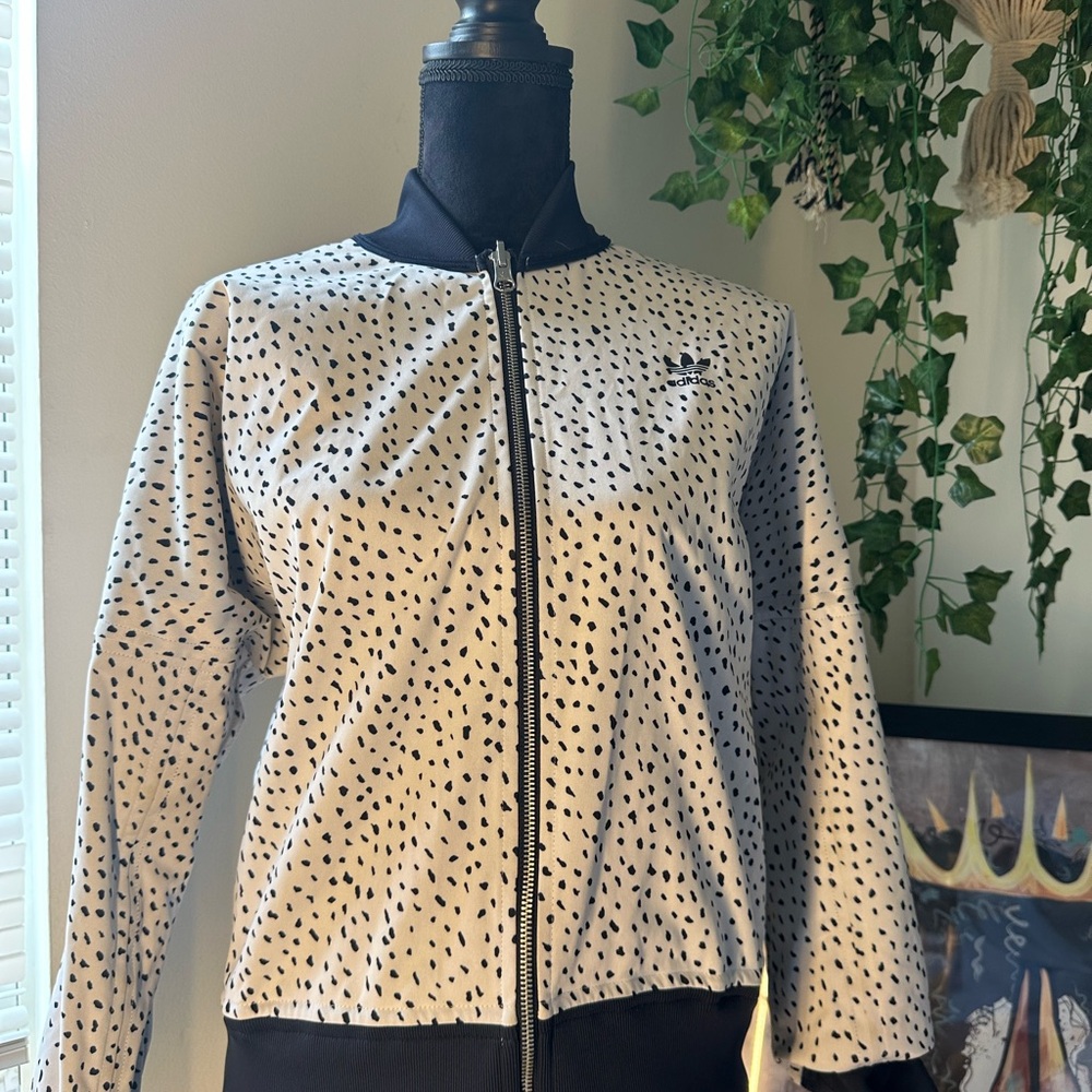 Women's Black and White Jacket